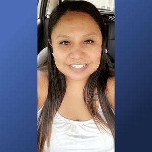 Meet your Posher, Tia